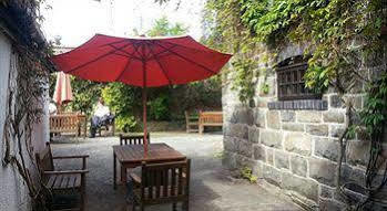 Crown Rhayader